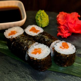 МАКІ РОЛИ З ЛОСОСЕМ