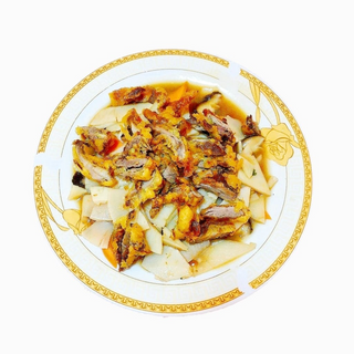 D2. Rață cu bambus și ciuperci 双冬鸭肉