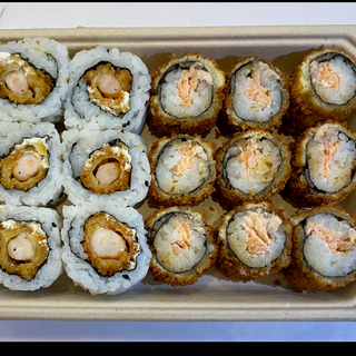 05C - California Gamba panada + Maki frito (15 peças)