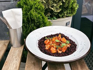 Курка в кисло-солодкому соусі з диким рисом (370г)