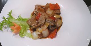 140 - Manzo con salsa piccante