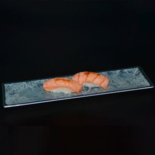 Nigiri Salmón Flameado (2 Pzs.)
