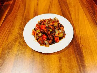 N8 - Svinjetina Na Čeličnoj Ploči