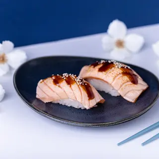 Nigiri Łosoś Opalony (2 szt.)