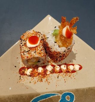 Volcán Langostinos Tempura (8 Piezas)