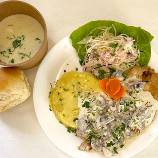 Pileći medaljoni u sosu od pečuraka