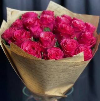 Букет з трооянд 19шт