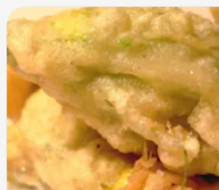 Fiori di zucca in pastella alla romana