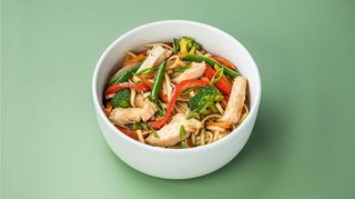 Локшина удон з куркою