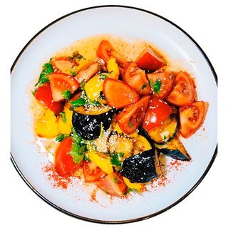 Салат с хрустящими баклажанами