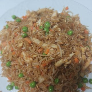 Arroz Y Fideos De Arroz Frito