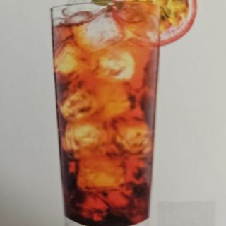 Té frío tropical con bastante hielo 