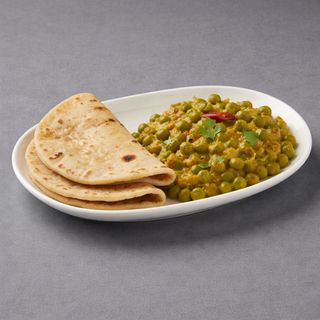 Chapati + Green Peas