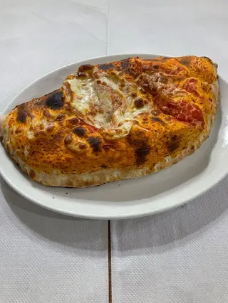 Calzone 4 quesos