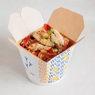 Wok pirinač sa piletinom