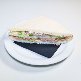 tramezzino con tonno