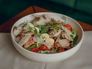 Салат Цезар з куркою