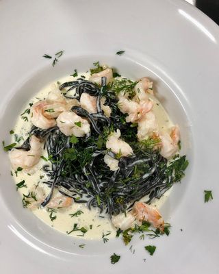 Tagliolini Neri E Gamberi
