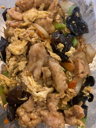 62. Свинско с яйца и черени гъби мушидо(800гр)