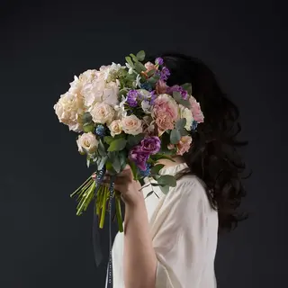 Buchet doll up