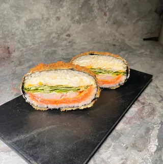 Sushi Burger Cheesy
