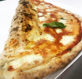 Calzone Vesuvio