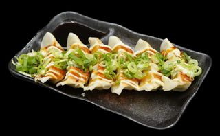 Okonomi Gyoza Pollo