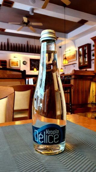 Kropla Beskidu Delice gazowana Szklana butelka :)