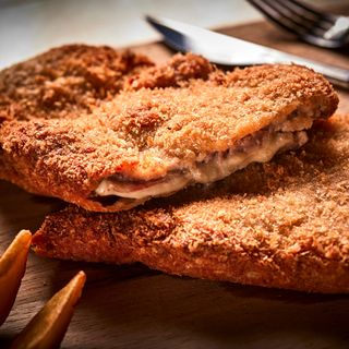 Cachopo Oxley XXL con patatas