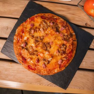 Protein pizza burger