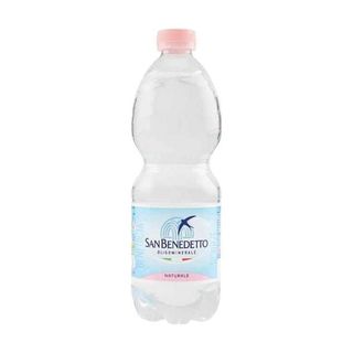 Acqua naturale