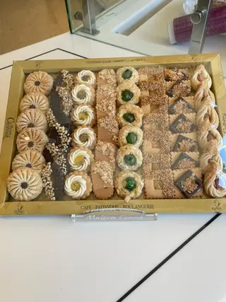 Plateau Gâteaux Marocaine Mélange Amande Et Sable