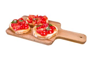 17.Брускети с чери домати Датерини и босилек (3бр)