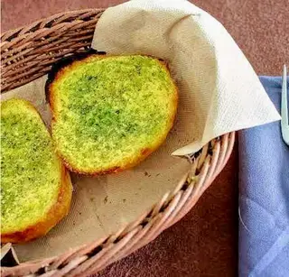 Pan De Ajos