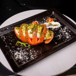 Салата Капрезе (300г)