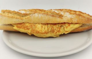 Bocadillo De Tortilla Francesa