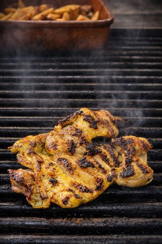 Пилешки бут