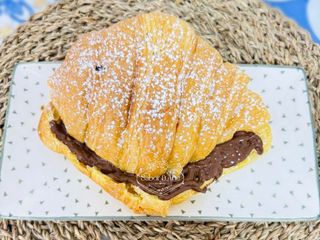 Croissant Nutella