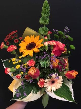 Bukiet "M" średniej wielkości (zdjęcie poglądowe)