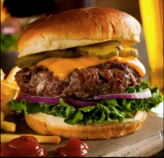 Hamburguesa de carne 100% vasca con patatas