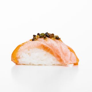 DY112. Spicy sake nigiri 2 pezzi