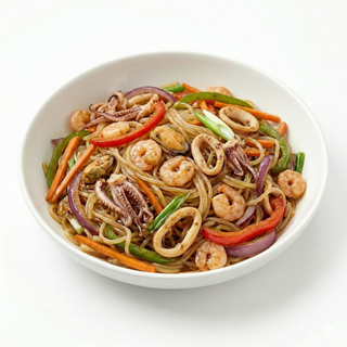 Spaghete de orez cu fructe de mare