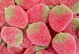 sugar coated strawberry 100g