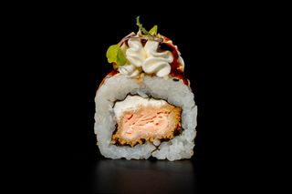 198. Uramaki De Salmón Frito (8 Uds.)