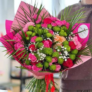 Buchet crizanteme si trandafiri