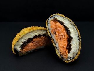 Sushi Burger z pieczonym lososiem (330g)