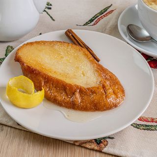 Torrija + Bebida Caliente