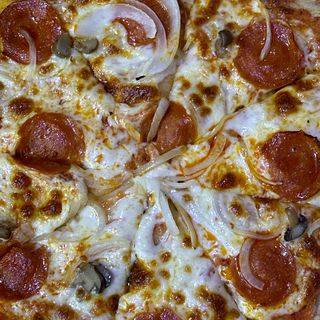 Pizza Pepperoni Média