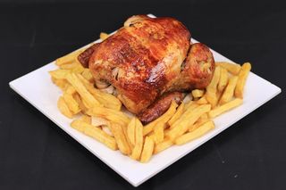 Un Poulet Entier Grillé + Frite