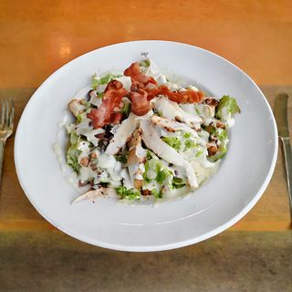 Chicken Caesar salata
